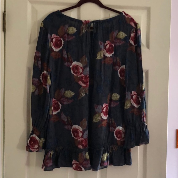 Fall Floral grey/blue, hi-low, tunic top by hinge. - Picture 2 of 5